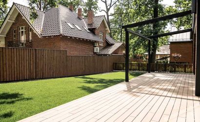 House ouiside
